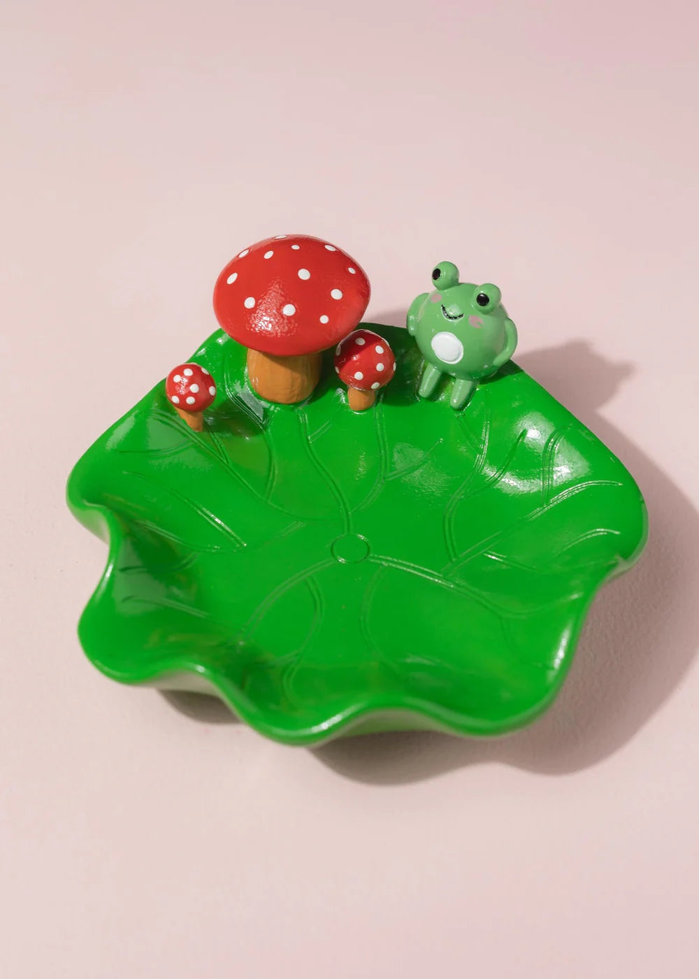 Canna Style Frog Ash Tray