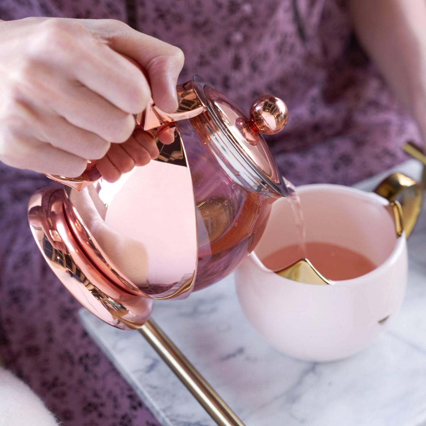 Pinky Up - Shelby™ Glass and Rose Gold Wrapped Teapot with Infuser 24oz